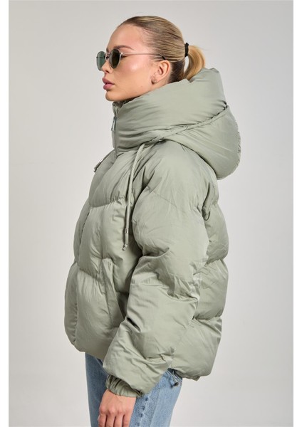 Kadın Yaka Düğmeli Kapüşonlu Şişme Mont - Mint modelleri