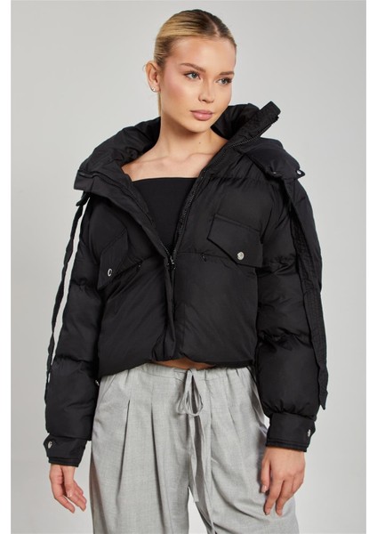 Kadın Kapüşonlu Kısa Şişme Mont - Siyah modelleri