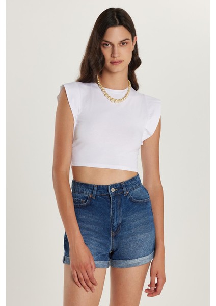 Kadın Slim Fit Dar Kesim Sıfır Kollu Bisiklet Yaka Beyaz Bluz fiyatları