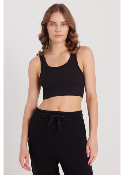 Kadın Slim Fit Dar Kesim Askılı Kare Yaka Siyah Crop fiyatları