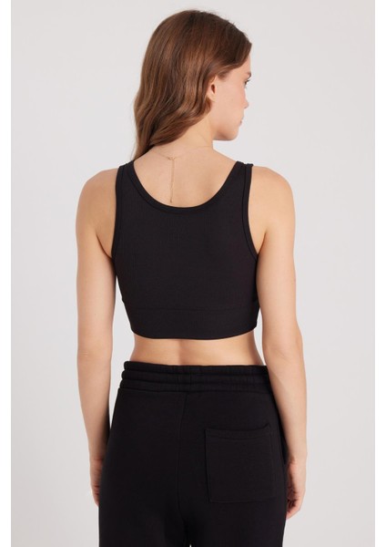 Kadın Slim Fit Dar Kesim Askılı Kare Yaka Siyah Crop