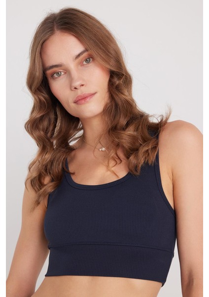 Kadın Slim Fit Dar Kesim Askılı Kare Yaka Lacivert Crop fiyatları