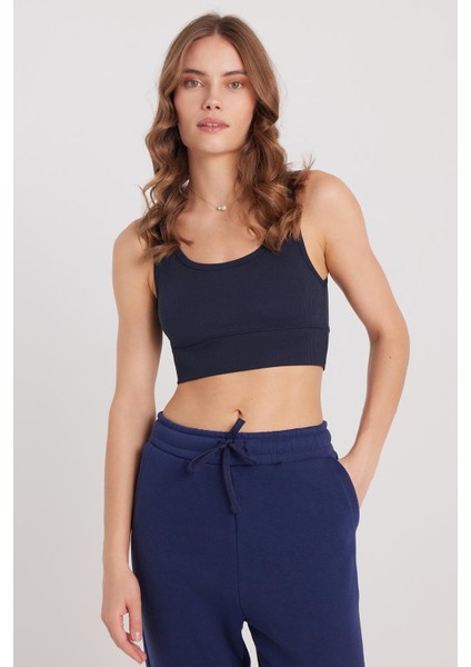 Kadın Slim Fit Dar Kesim Askılı Kare Yaka Lacivert Crop indirimleri