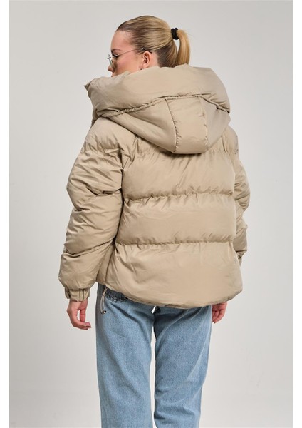 Kadın Yaka Düğmeli Kapüşonlu Şişme Mont - Kum indirimleri