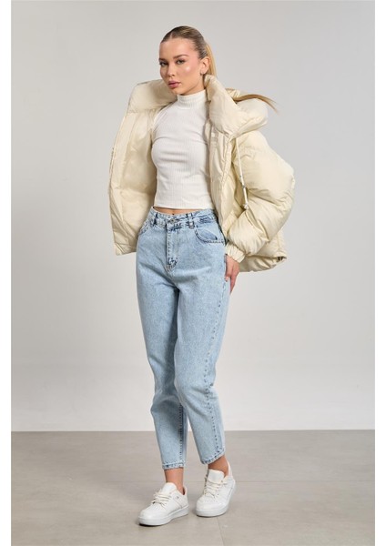 Kadın Yaka Düğmeli Kapüşonlu Şişme Mont - Ekru fırsatları