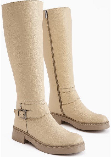 Penda Hakiki Deri Bej Toka Detaylı Kadın Fermuarlı Çizme modelleri