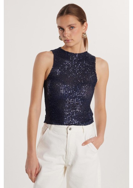 Kadın Slim Fit Dar Kesim Sıfır Kol Payetli Halter Yaka Lacivert Bluz fiyatları