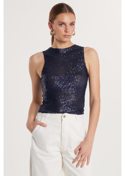 Kadın Slim Fit Dar Kesim Sıfır Kol Payetli Halter Yaka Lacivert Bluz fırsatları