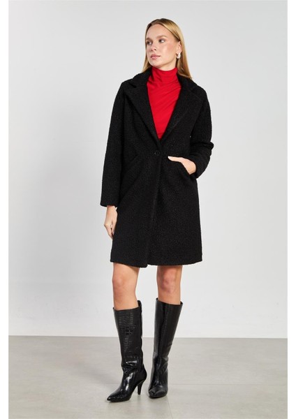 Kadın Tek Düğmeli Buklet Kruvaze Yaka Kaban - Siyah fiyatları