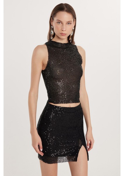 Kadın Slim Fit Dar Kesim Sıfır Kol Payetli Halter Yaka Siyah Bluz fırsatları