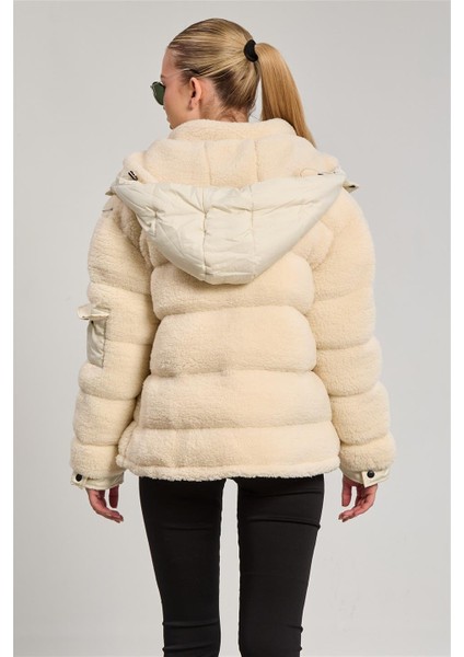 Kadın Kapüşonlu Peluş Kabartma Şişme Mont - Taş Rengi indirimleri