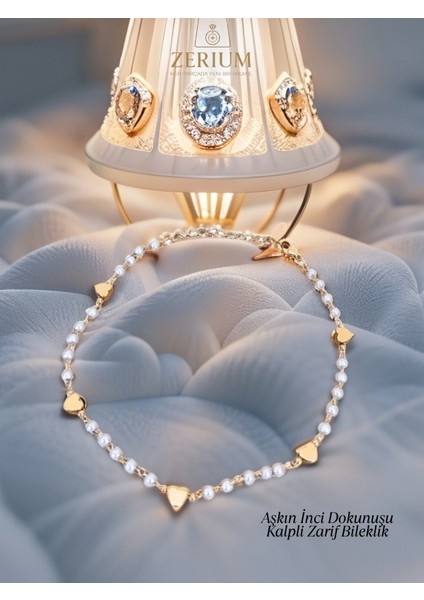 Aşkın Inci Dokunuşu – Kalpli Zarif Bileklik