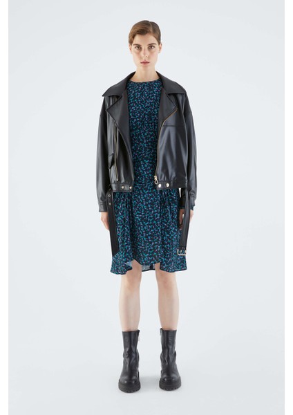 Deri Görünümlü Cepli Kadın Mont Siyah K2117520_001