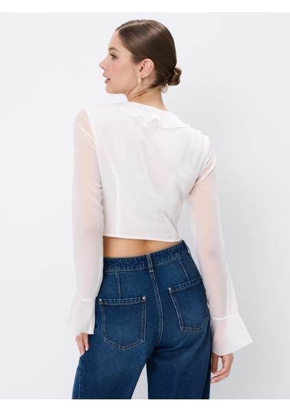 Boueni V-Yaka Crop Boy Regular Fit Ekru Renk Kadın Bluz modelleri