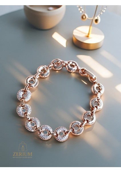Modern Taşlı Yuvarlak Form Bileklik fırsatları