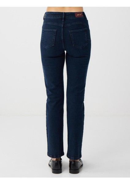 Mavi Dar Kesim Normal Bel Normal Paça Denim Pantolon indirimleri