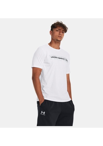 Erkek Ua Camo Chest Stripe Kısa Kollu T-Shirt 1376830-100