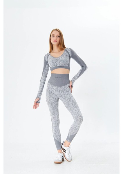 Tşorty V-Yaka Slim Fit Beyaz Renk Tayt Takım fırsatları