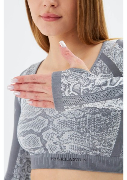 Tşorty V-Yaka Slim Fit Beyaz Renk Tayt Takım