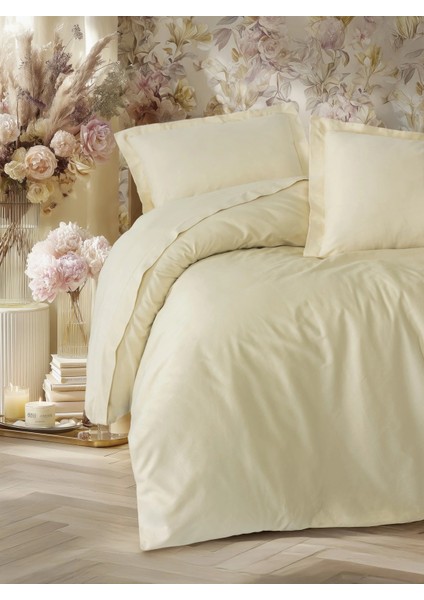 Elegant Bej Çift Kişilik Saten Nev Takımı