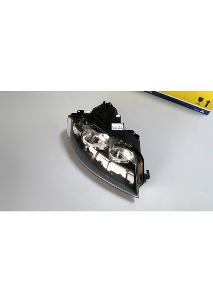 Audi A3 8p 2003-2008 Halojen Ön Far Sağ Marelli modelleri