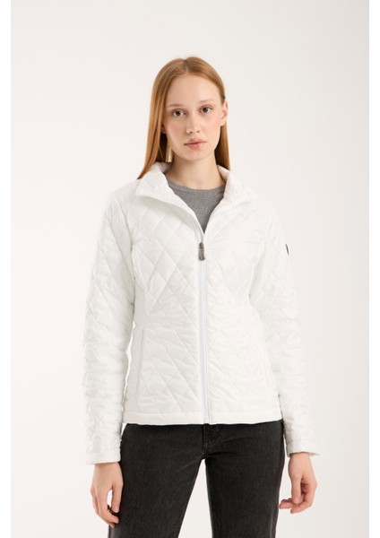 Kadın Baklava Desen Mevsimlik Mont – Hafif Dolgulu, Dik Yaka, Fit Siluet 8787