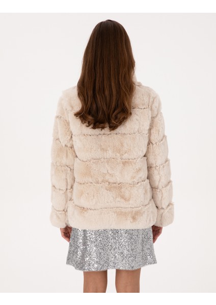 Kadın Beyaz Comfort Fit Mont 50308995-VR110 indirimleri