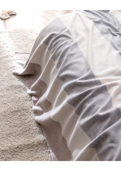 Angely Çift Kişilik Battaniye - Pudra/gri/beyaz fırsatları