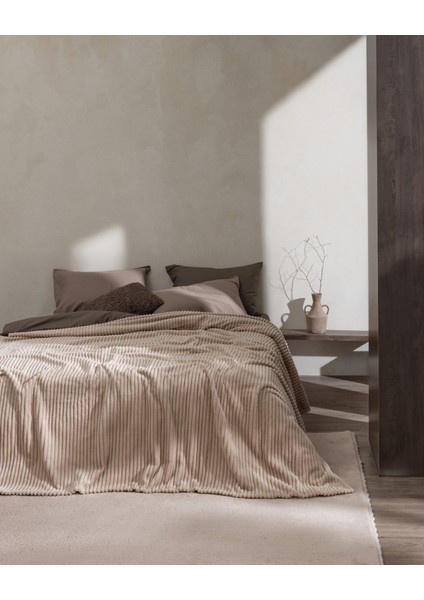 Corbeau Tek Kişilik Welsoft Düz Battaniye - Bej