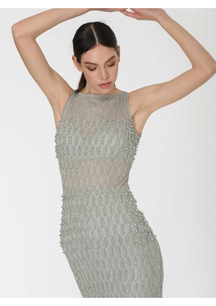 İşlemeli Transparan Uzun Gece Elbisesi Gümüş Y1961101_078 fiyatları