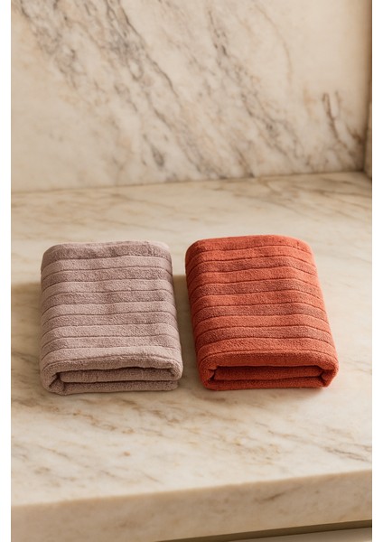 2 Adet 70X140 Doğal Penye Ipinden Üretilmiş Banyo Havlusu Suyu Çabuk Emer Uzun Yıllar Yumuşak Kalır