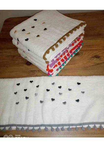 %100 Pamuklu Kalp Nakışlı 6'lı Ucu Ponponlu Kutulu Havlu Seti