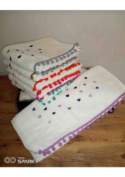 %100 Pamuklu Kalp Nakışlı 6'lı Ucu Ponponlu Kutulu Havlu Seti modelleri