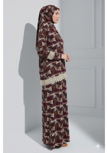 Şal Desen Başörtülü ve Etekli Şık Kadın Namaz Elbisesi modelleri