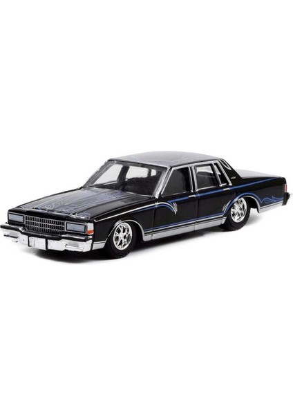 Greenlight 1/64 California Lowriders Series 1 1987 Chevrolet Caprice Lowrider fiyatları