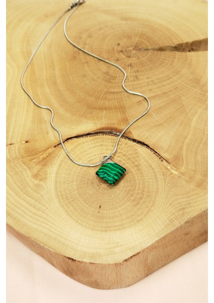 Malakit Doğal Taşı Zincirli El Yapımı Kolye Uç: 1,5 cm Zincir: 20 cm Kutulu indirimleri
