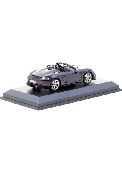 Tarmac Works x Minichamps 1/64 Porsche 718 Spyder Rs Viola Metallic fiyatları