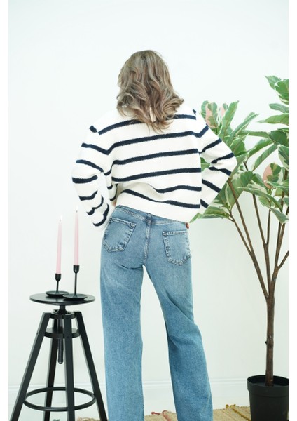 Çizgili Kotlu Triko Hırka fırsatları