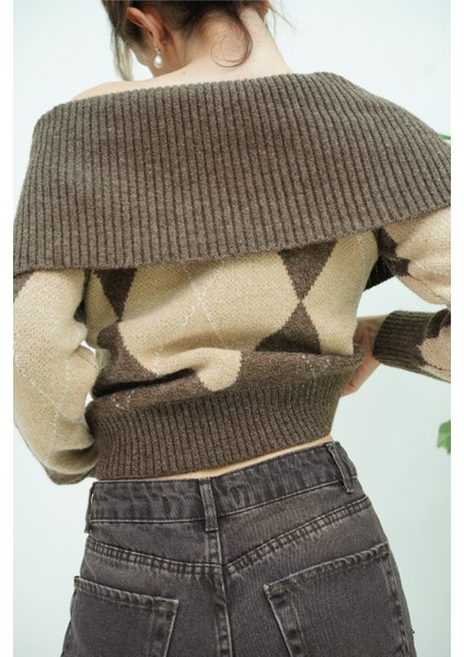 Baklava Desen Madoona Yaka Kazak fırsatları