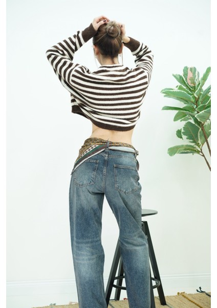 Bisiklet Yaka Çizgili Crop Kazak fırsatları