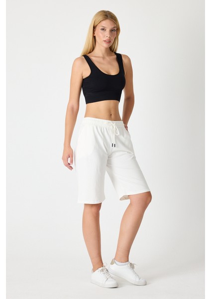 Kadın Yan Cepli Şort 2999 fiyatları