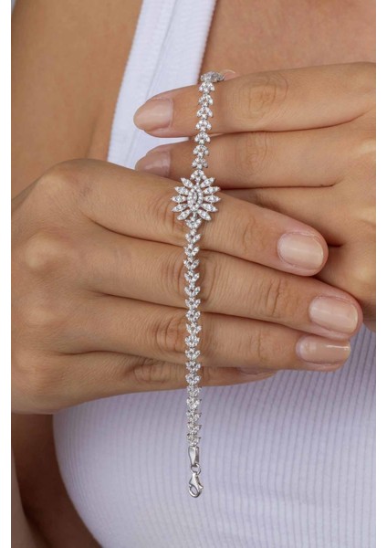 Pırlanta Montür Göz Model Gümüş Bileklik modelleri