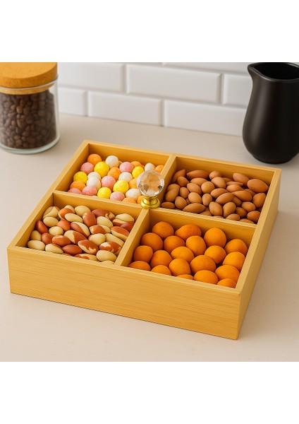 Bambu Kare 4 Bölmeli Kutu – Pleksi Kapaklı Çok Amaçlı Çerezlik ve Düzenleyici 23X23 cm