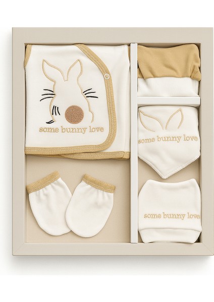 Hastane Çıkış Seti Bej Tavşan Desenli 5’li Organik Pamuklu Yenidoğan Bebek Hastane Çıkışı Seti – Some Bunny Love