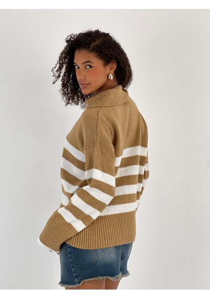 Kadın Çizgili Figürlü Düğmeli Camel Triko Kazak modelleri