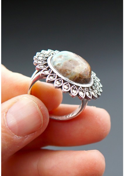 925 Ayar Gümüş Oltu Zümrütü Kadın Yüzük SY00099 indirimleri