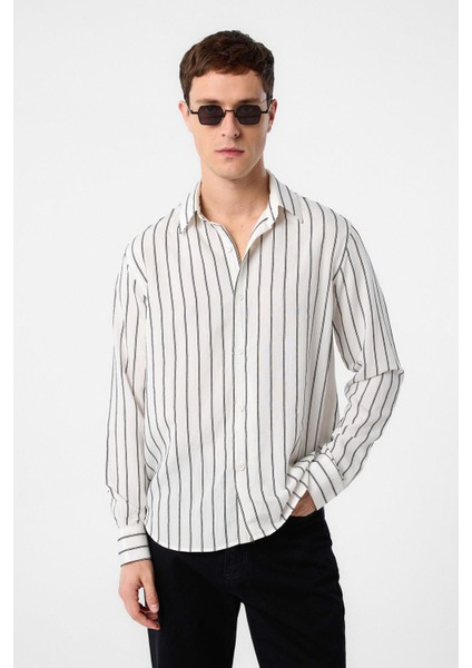 Beyaz Relax Fit Çizgili Erkek Gömlek