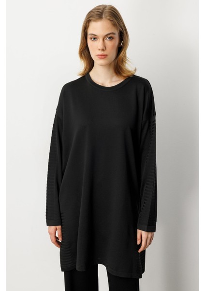 Yırtmaç Detaylı Triko Tunik-Siyah