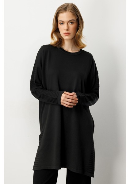 Yırtmaç Detaylı Triko Tunik-Siyah fiyatları