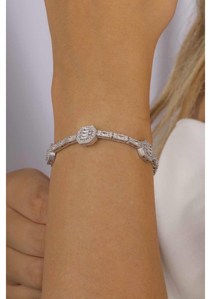 Baget Taşlı Sıralı Su Yolu Gümüş Bileklik